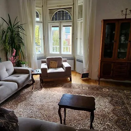 The Location Salon With Main Street View Apartment Sarajevo